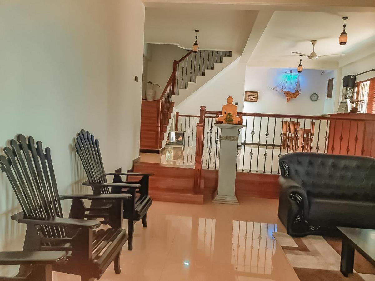 Hotel White House Ratnapura Εξωτερικό φωτογραφία