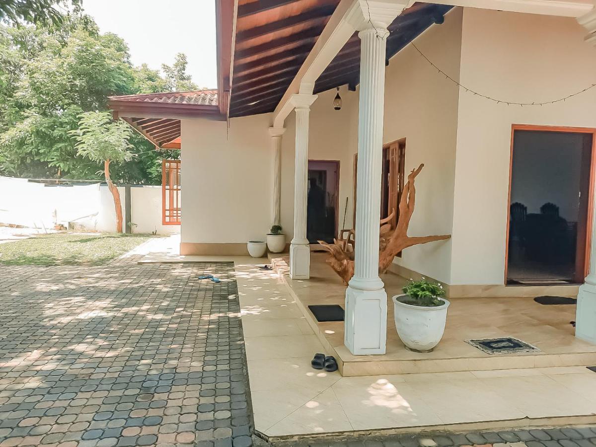Hotel White House Ratnapura Εξωτερικό φωτογραφία