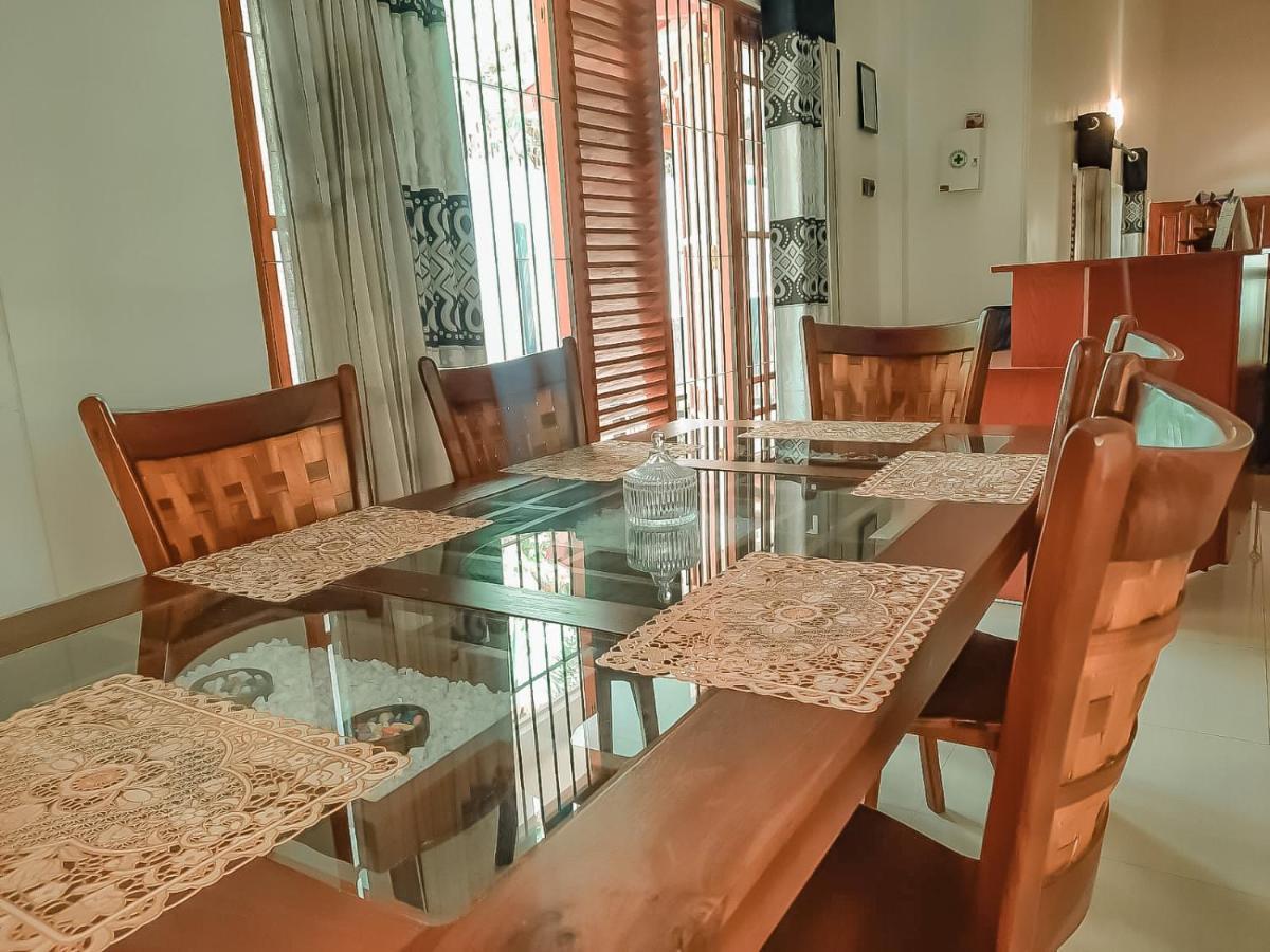 Hotel White House Ratnapura Εξωτερικό φωτογραφία