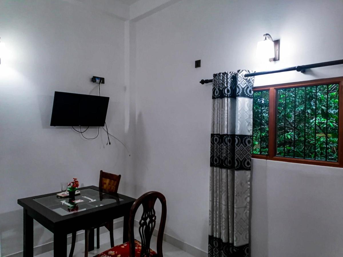 Hotel White House Ratnapura Εξωτερικό φωτογραφία