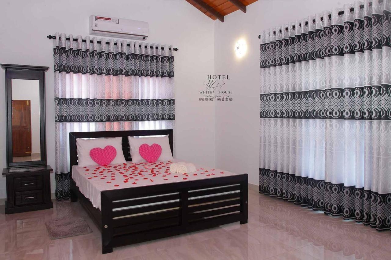 Hotel White House Ratnapura Εξωτερικό φωτογραφία