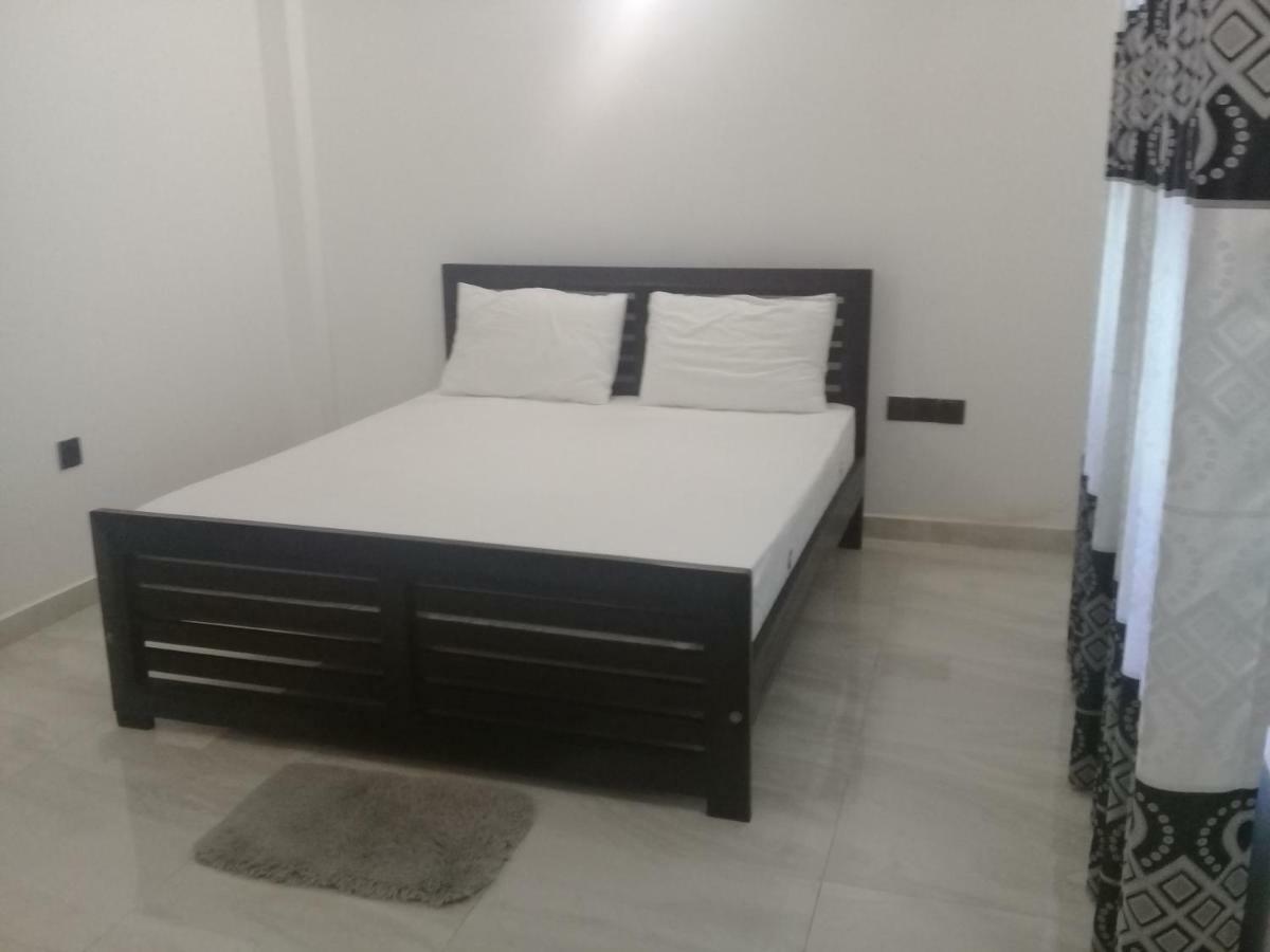 Hotel White House Ratnapura Εξωτερικό φωτογραφία